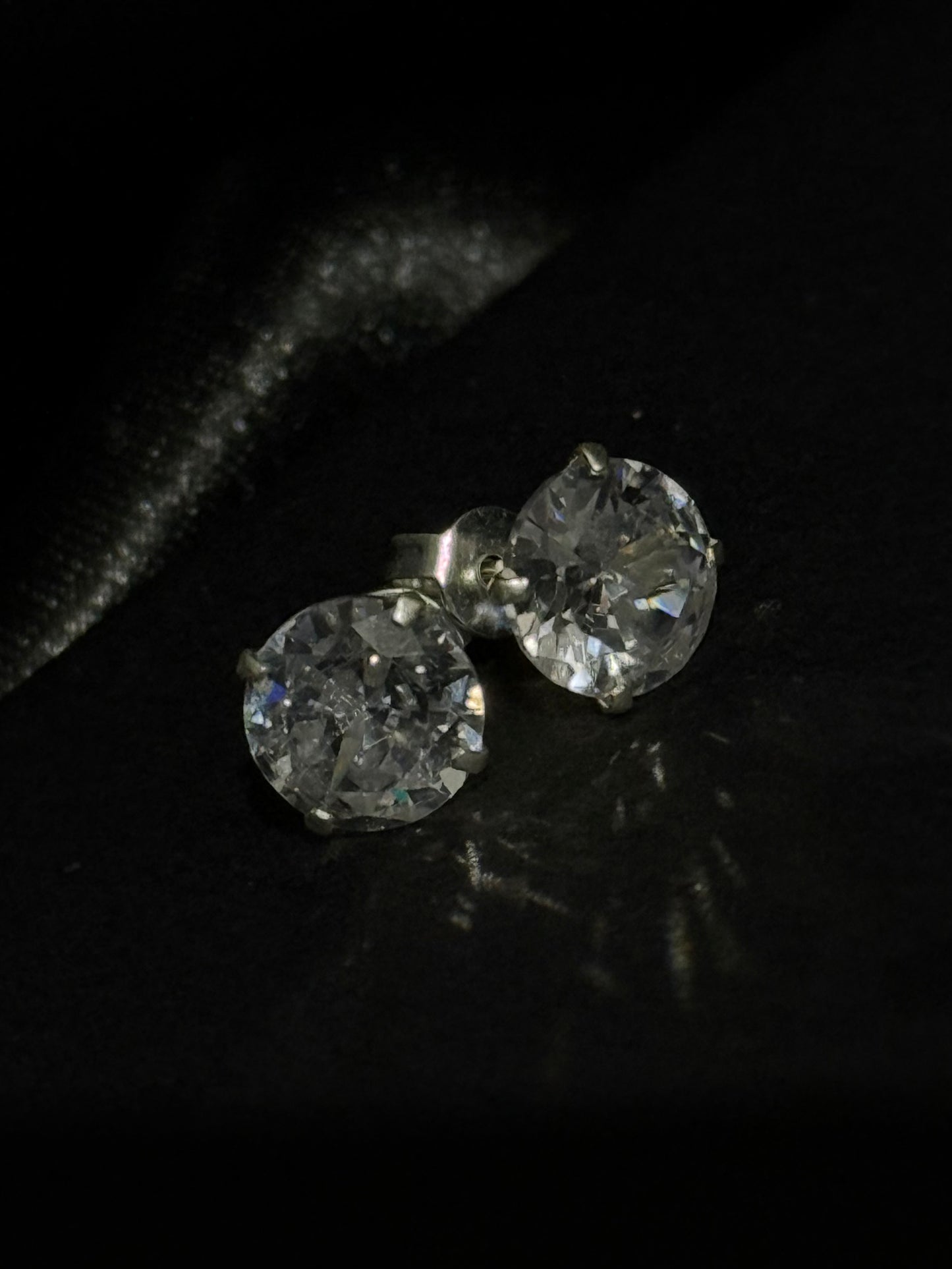 Dazzling Moissanite Stud Earrings – 18K White Gold Plated Sterling Silver