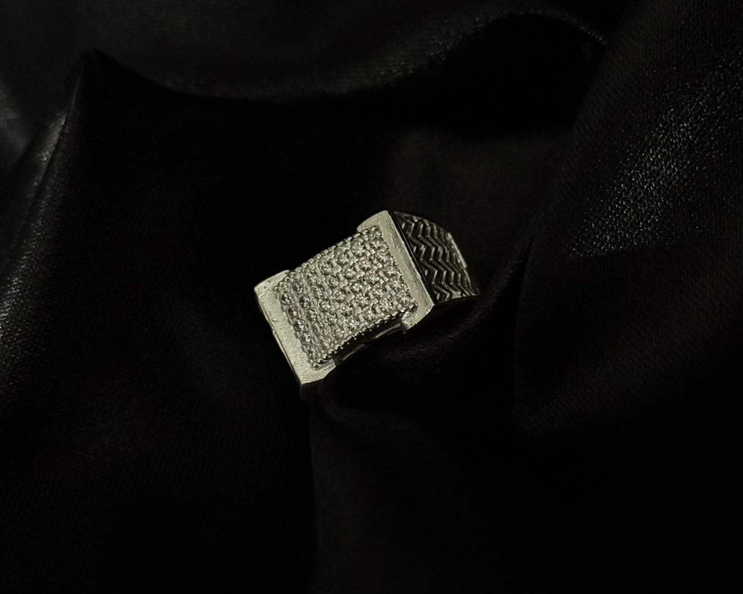 925 Sterling Silver Brick Signet Ring – Textured Chevron Iced Block