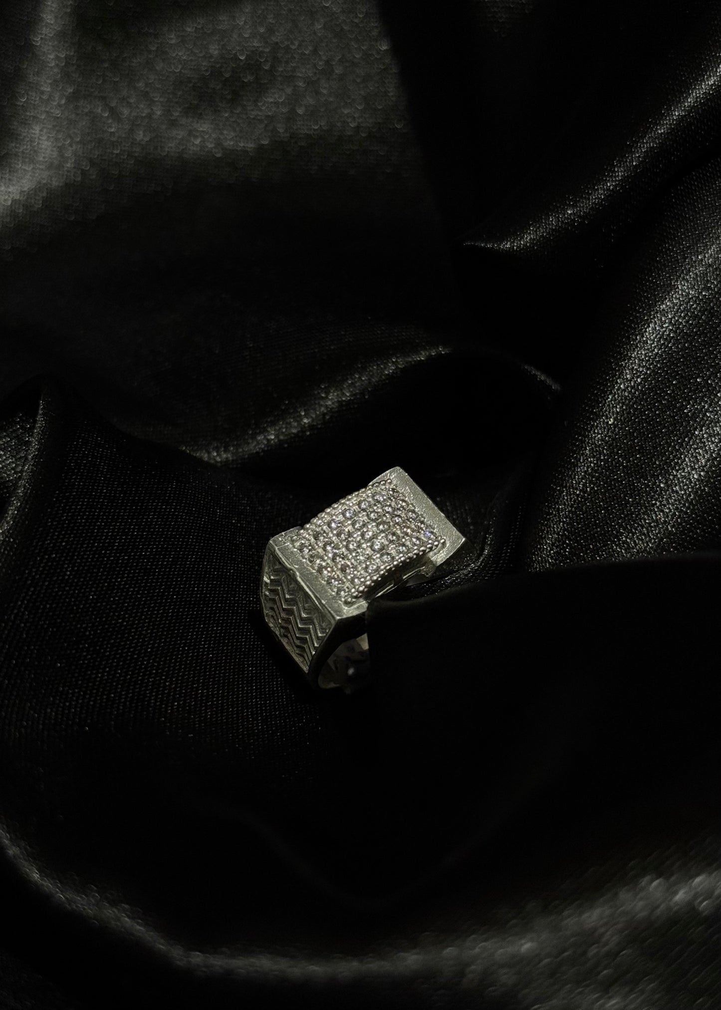 925 Sterling Silver Brick Signet Ring – Textured Chevron Iced Block